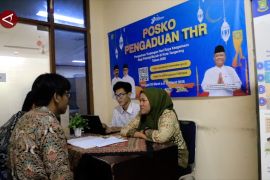 Posko THR jadi ruang Disnaker Kota Tangerang terima aduan pekerja