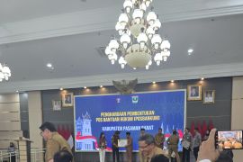 Pemkab Pasaman Barat telah bentuk 90 pos bantuan hukum di nagari