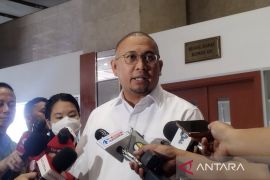 Komisi VI DPR: BBM tak naik bukti Prabowo siap hadapi dinamika global