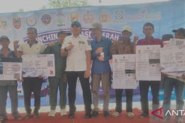 Bupati sebut Tanah Laut miliki enam kecamatan dan 24 desa tinggal di garis pantai