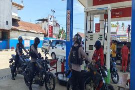 Polisi Mamuju perketat pengawasan di SPBU cegah penimbunan BBM
