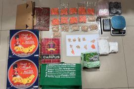 Polisi tangkap pengedar sabu di Terminal Senen
