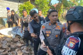 Polres Halmahera Utara razia senjata tajam usai bentrok antarwarga