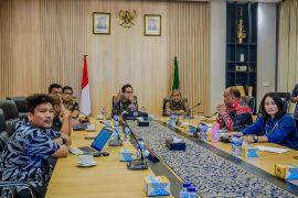 Wali Kota Medan minta pembangunan trotoar perhatikan akses difabel