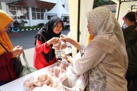 Operasi Pasar Murni Kediri kendalikan inflasi Maret