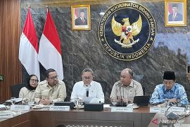 Pemerintah lakukan percepatan penerimaan MBG di pesantren