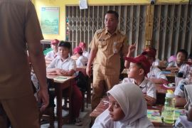 Bupati Karawang tegaskan komitmen tindak dapur SPPG nakal di daerahnya