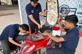 PLN perkuat dukungan kendaraan listrik lewat bengkel konversi