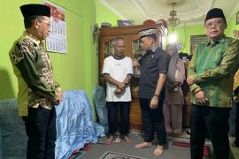 Wali Kota Metro takziah ke rumah korban tenggelam di Wira Garden