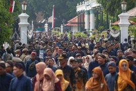 FOTO - Kirab memperingati HUT ke-80 Raja Keraton Yogyakarta