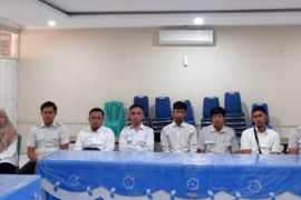 Kasubag TU berikan pengarahan kepada PPPK baru Kantor Pertanahan Pasaman