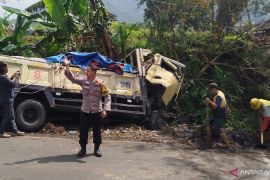 Polres Cianjur selidiki penyebab kecelakaan tewaskan sopir truk