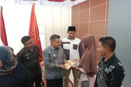 Kemensos salurkan bantuan korban bencana hidrometeorologi di Agam