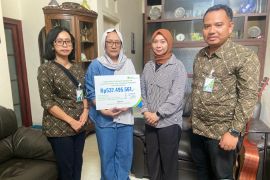 BPJS Ketenagakerjaan serahkan santunan dan beasiswa