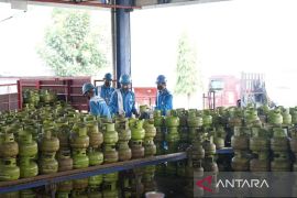 Pertamina tambah 131.600 tabung LPG 3Kg sambut libur panjang Paskah