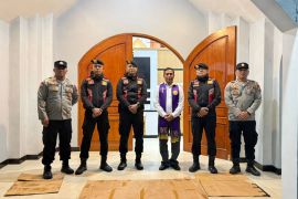 Enam gereja di Garut dijaga ketat selama perayaan Jumat Agung