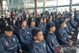 Menko Muhaimin: PMI agar bekerja profesional, jaga nama baik Indonesia