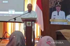 Bupati Banyumas menegaskan larangan pungli di sektor pendidikan