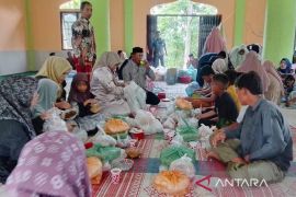 Lebaran anak yatim, tradisi masyarakat Lataling Simeulue