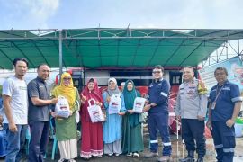 Warga Mentok serbu pengobatan gratis PT Timah