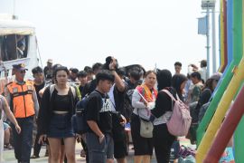 Kepulauan Seribu dikunjungi ribuan wisatawan selama libur Paskah