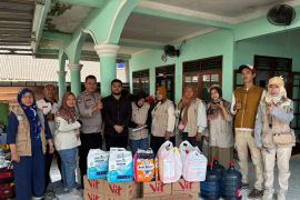 Pertamina Patra Niaga RJBB beri bantuan di posko pengungsian SPBE Cimuning