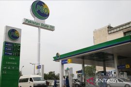 Harga BBM melonjak, Pakistan gratiskan transportasi umum selama satu bulan