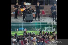 Saturday Night-Feel The Music : Aksi Baracuda Band Hibur Pengunjung Bhayangkara Park Polda Babel
