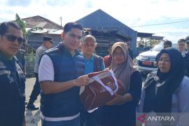 Pemkab Rejang Lebong salurkan bantuan korban angin puting beliung