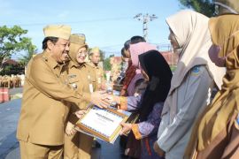 Wali Kota Pangkalpinang tekankan peningkatan kinerja ASN usai Idul Fitri