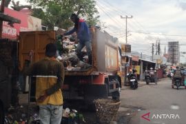 Pemkot Palembang edukasi warga untuk pilah sampah, strategi kurangi beban TPA Keramasan