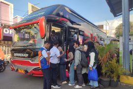 KA Bangunkarta Anjlok di Bumiayu! Jalur Lumpuh, Rute Kereta Dialihkan