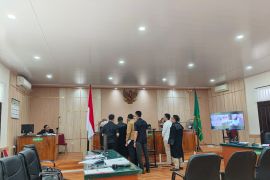 Sidang perintangan penyidikan DPRD Pekanbaru, terdakwa akui uang Rp49 juta milik sekwan