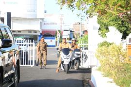 Wabup Bulukumba contohkan penerapan efisiensi BBM dengan naik motor