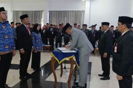 Bupati tekankan ASN tak lupa diri setelah menyandang status pegawai negeri