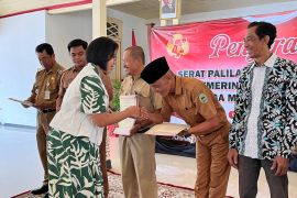 Keraton Yogyakarta serahkan surat kekancingan Tanah Sultan di Gunungkidul