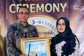 Bank Nagari raih penghargaan "The Most Valuable and Innovative Bank in Product and Service Quality"