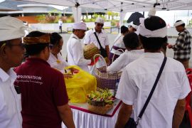 Besakih mulai larang penggunaan plastik sekali pakai selama Upacara IBTK