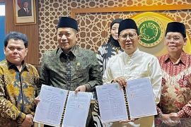 Kemenkop-MUI teken kerja sama pemberdayaan ekonomi umat lewat koperasi
