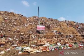 Pasar Jaya sudah angkut 2 ribuan ton sampah di Pasar Induk Kramat Jati
