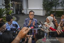 Prabowo panggil Airlangga, Purbaya hingga Dony Oskaria ke Istana