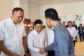 Relawan Sulut bangga bertemu Wapres saat kunjungan ke Manado