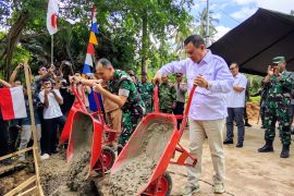 Korem 181/PVT bangun Jembatan Garuda tahap IV di Sorong Barat