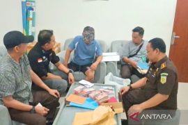 Kejati Sumsel sita Harley hingga emas 275 gram dari oknum ASN KSOP Palembang