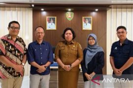 Jajaki kerja sama, Pemprov Maluku-UT Ambon buka peluang beasiswa magister bagi guru