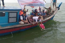 Hari Nelayan Nusantara 2026, nelayan Sergai gelar tabur bunga di laut