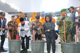 Polres Bengkalis musnahkan 48 kg sabu dan puluhan ribu ekstasi hasil ungkap jaringan Internasional