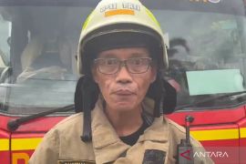 35 personel padamkan kebakaran rumah mewah di Palmerah