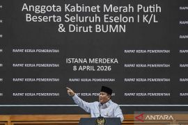 Evaluasi kinerja pemerintahan, Presiden Prabowo ingatkan beragam ancaman global bisa pengaruhi Indonesia
