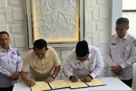 Pemprov Kepri hibahkan 2 aset bangunan ke Pemkot Tanjungpinang